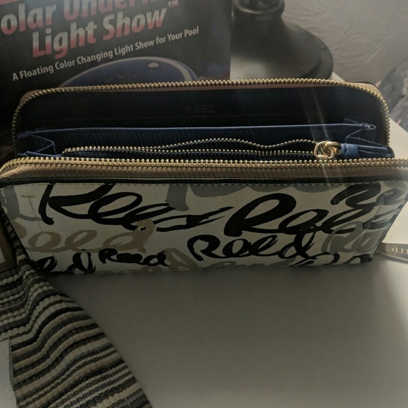 Reed wallet - Picture 1 of 3